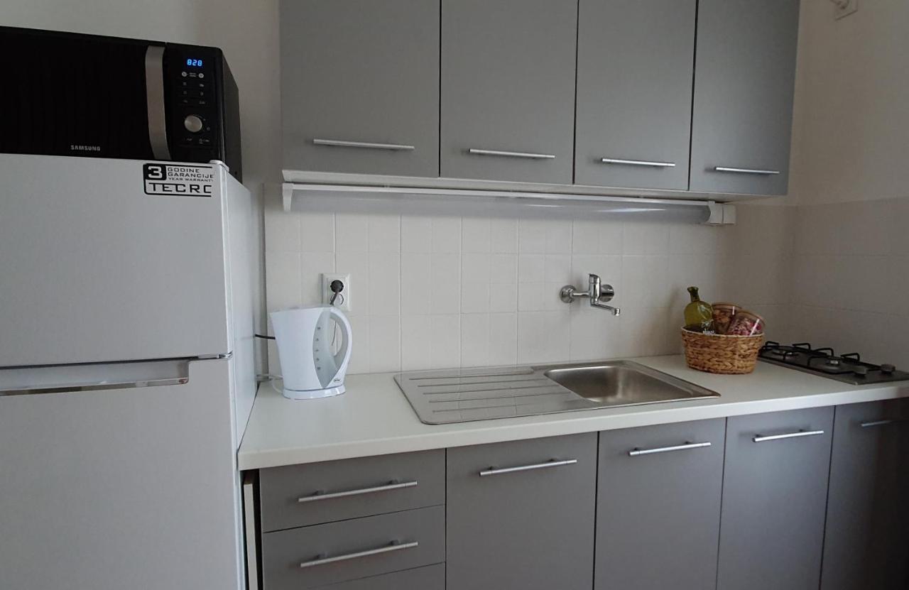 Apartmani Masline 贾塞尼采 外观 照片